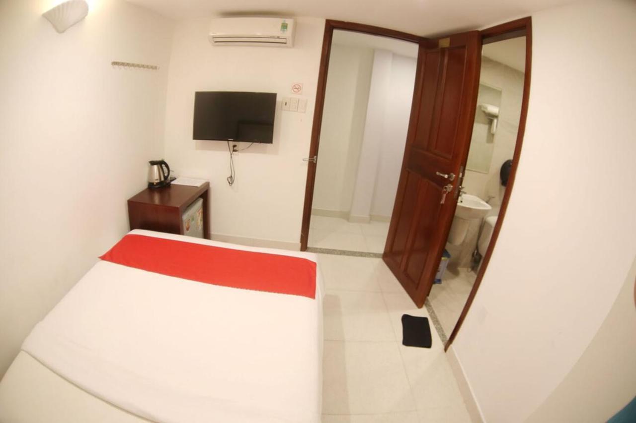 Nu Hotel - 18 Bui Vien Walkstreet Хошимин Экстерьер фото